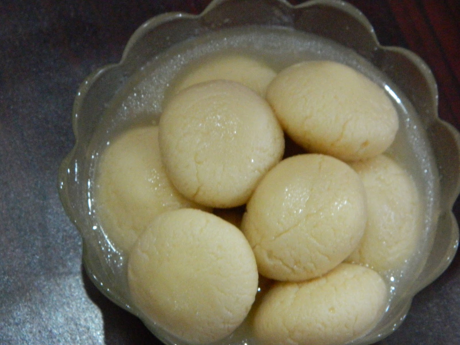 Bengali Sweet - Kolkata Rasogolla